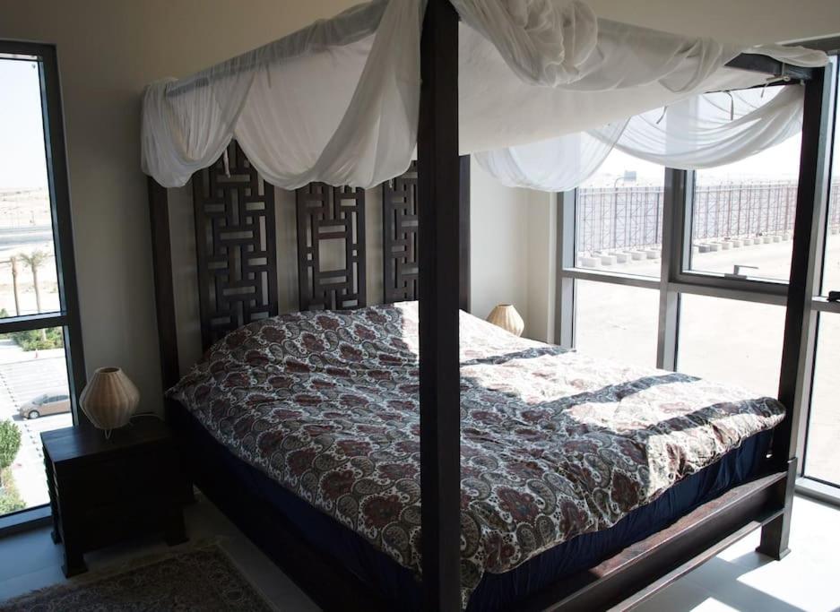 Elegant And Comfortably Furnished 2Brh Apartment In A Quiet Area! Dubai Buitenkant foto